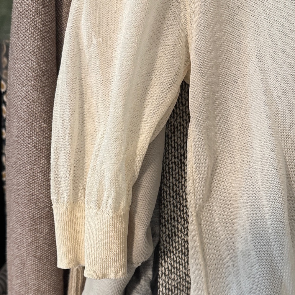 Free with purchase Zara Cream Short Sleeve Blouse - Picture 3 of 6
